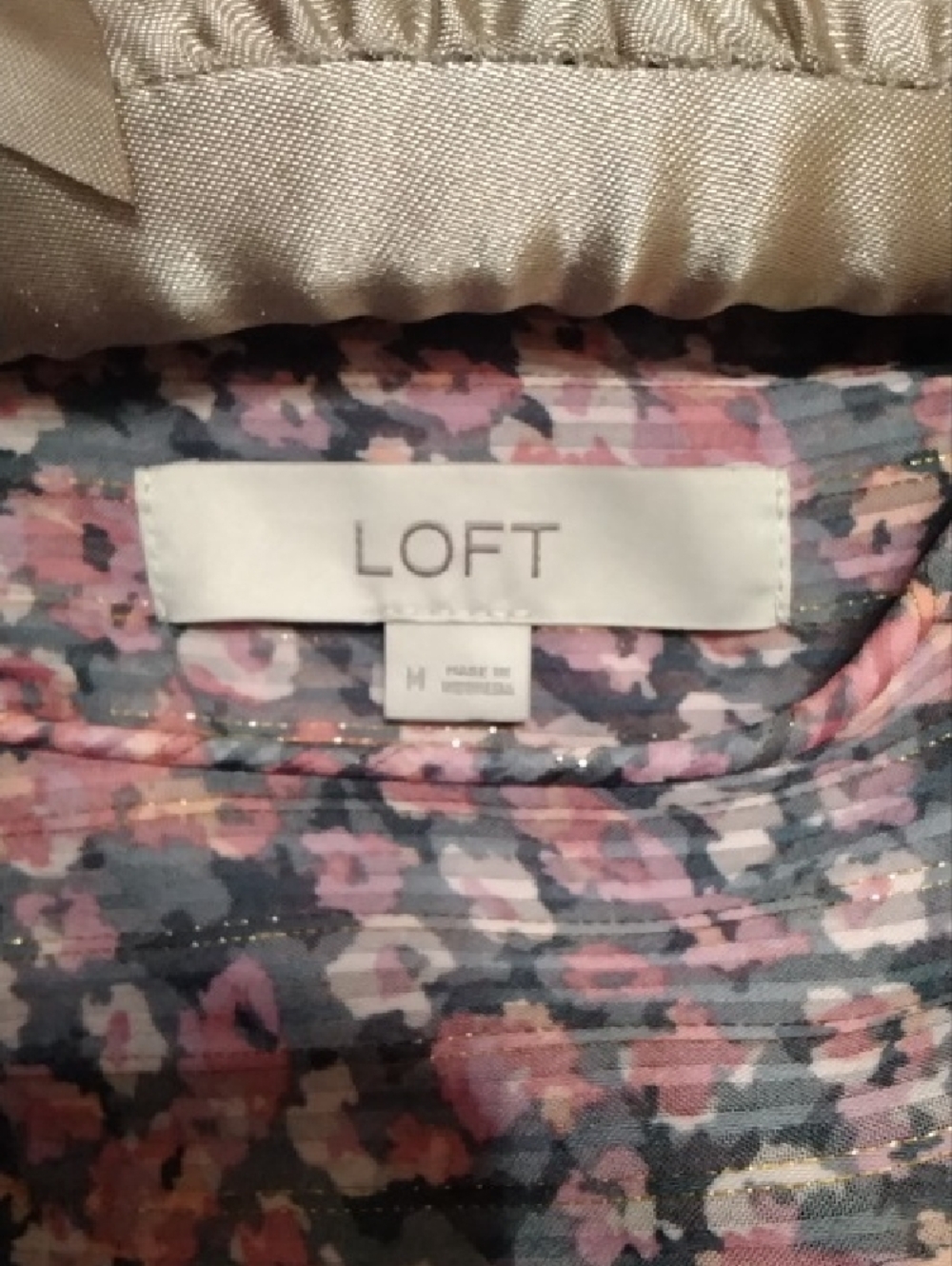 LOFT Pink and Blue Floral Long-Sleeve Blouse - Picture 6 of 7